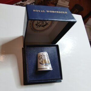 Vintage Royal Worcester 1981 Royal Wedding Thimble - Prince Charles & Lady Diana